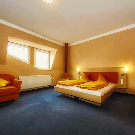 Hotel Linde Pfalz 3*