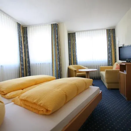 Linde Pfalz 3* Silz (Rhineland-Palatinate)